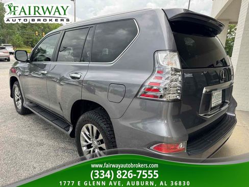 Used 2021 Lexus GX 460 Luxury w/ Accessory Package AWD/4WD image 8