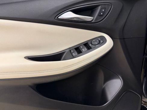 Used 2021 Buick Encore GX Preferred w/ Cold Weather Comfort Package image 13