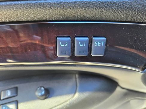 Used 2013 INFINITI G37 x Sedan w/ Premium Pkg image 16