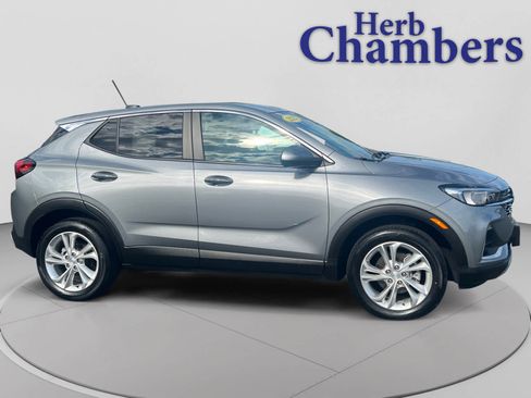 Used 2023 Buick Encore GX Preferred w/ Cold Weather Comfort Package AWD/4WD image 5