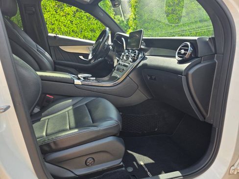 Used 2019 Mercedes-Benz GLC 300 4MATIC Coupe image 33