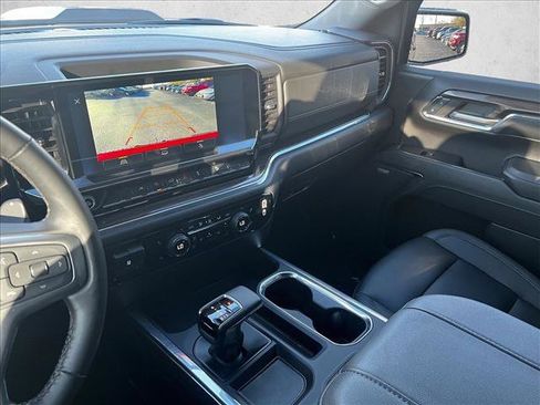 Used 2024 Chevrolet Silverado 1500 LT Trail Boss w/ Convenience Package II image 15