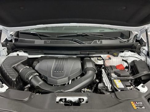 New 2026 Chevrolet Traverse LT w/ Sun and Wheel Package FWD image 31