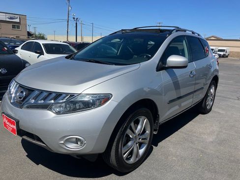 Used 2010 Nissan Murano LE image 2