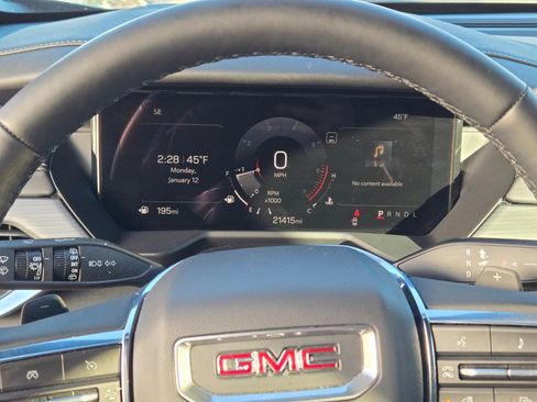 Certified 2025 GMC Acadia Elevation image 31