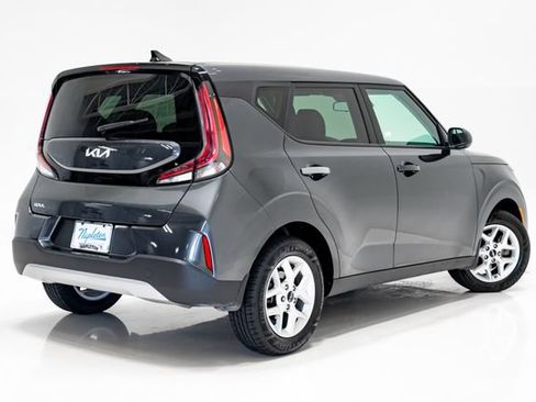 Certified 2024 Kia Soul LX w/ Option Group 015 FWD image 28