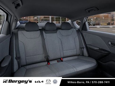 Used 2025 Kia K4 FWD image 23