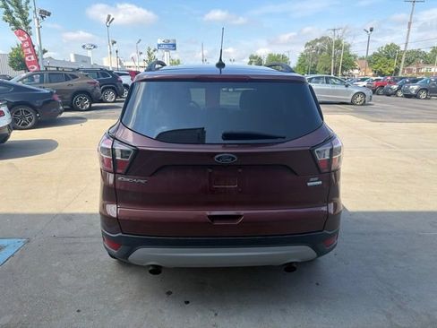Used 2018 Ford Escape SE w/ SE Sync 3 Package FWD image 6