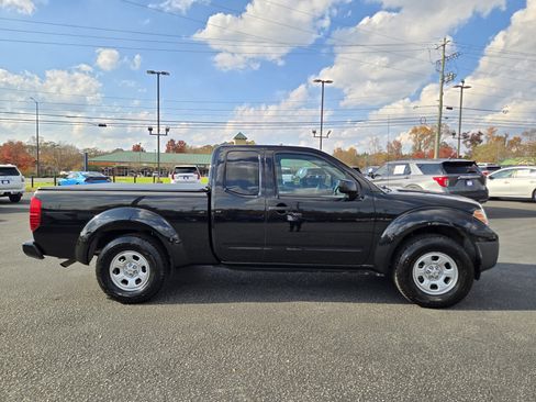 Used 2021 Nissan Frontier S w/ S Utility Package image 6