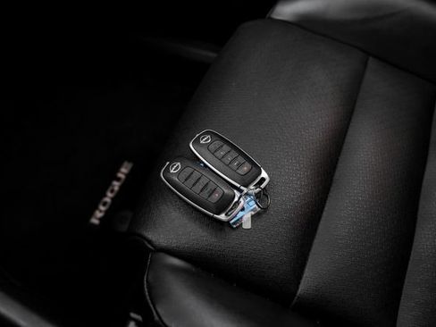 Used 2023 Nissan Rogue SV w/ SV Premium B Package FWD image 53