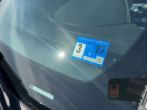 Used 2016 Chrysler 300 S image 36