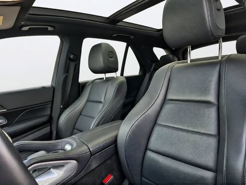Used 2021 Mercedes-Benz GLE 350 4MATIC w/ Premium Package image 24