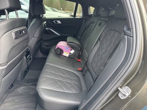 Used 2024 BMW X6 xDrive40i image 4