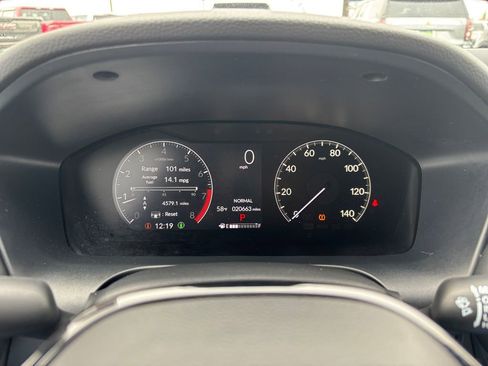 Used 2024 Honda HR-V Sport image 17