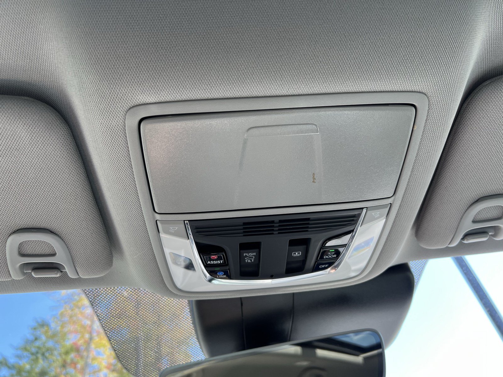 Used 2020 Acura RDX w/ Technology Package FWD image 28