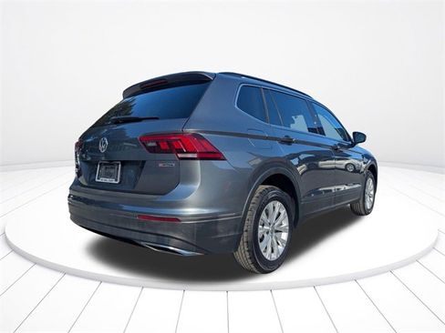 Used 2019 Volkswagen Tiguan SE image 3