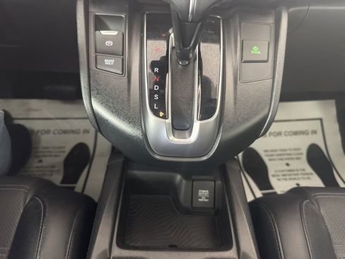 Used 2017 Honda CR-V Touring image 16