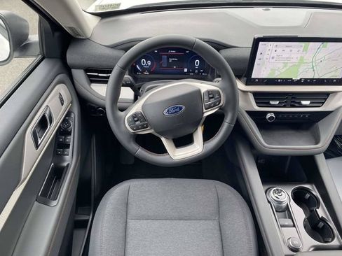 New 2026 Ford Explorer Active AWD/4WD image 10