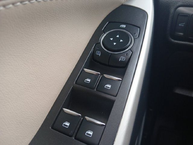 Used 2023 Ford Explorer XLT w/ Equipment Group 202A RWD image 9