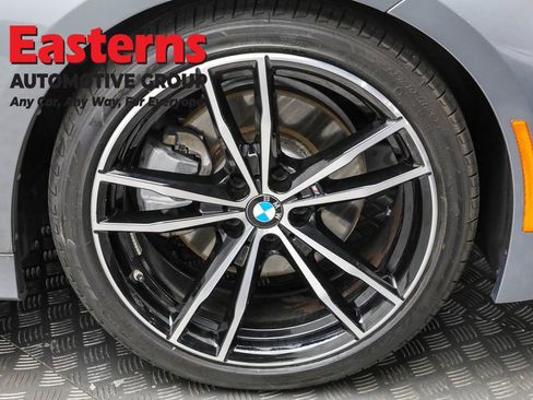 Used 2023 BMW 330i Sedan w/ M Sport Package RWD image 30