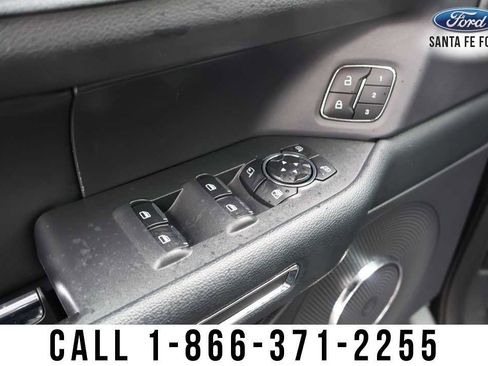 Used 2024 Ford Expedition XLT image 12