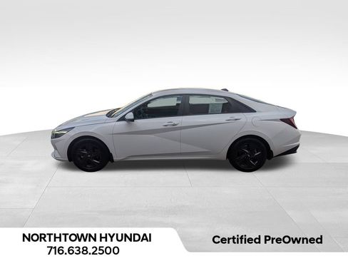 Certified 2023 Hyundai Elantra SEL FWD image 3