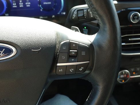 Used 2020 Ford Escape Titanium AWD/4WD image 19