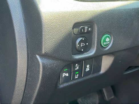 Used 2019 Honda Pilot Touring image 23