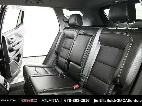 Used 2024 GMC Terrain SLT image 18