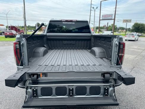 Used 2025 GMC Sierra 2500 AT4 AWD/4WD image 20