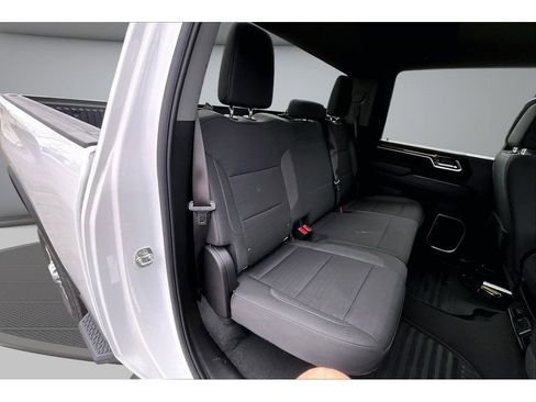 Used 2025 Chevrolet Silverado 2500 LT w/ Convenience Package AWD/4WD image 28