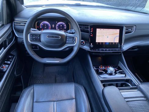 Certified 2024 Jeep Wagoneer Series III image 13