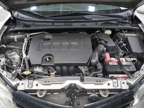 Used 2017 Toyota Corolla LE FWD image 27