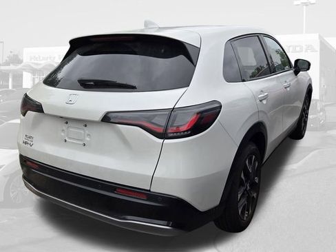 Certified 2026 Honda HR-V EX-L image 6