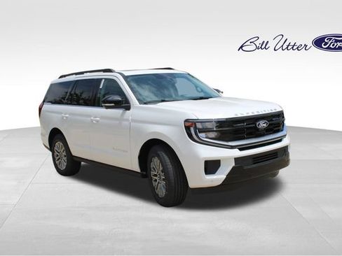 New 2027 Ford Expedition Platinum w/ Driver's Package AWD/4WD image 2