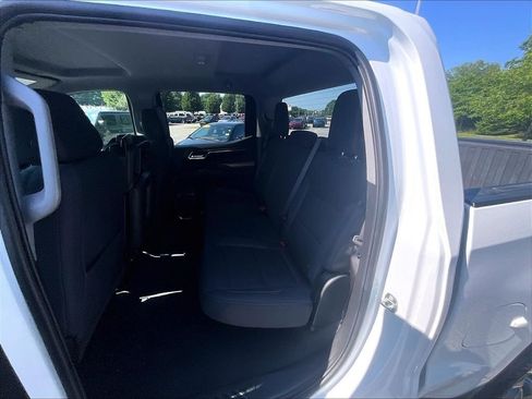 Used 2023 Chevrolet Silverado 1500 LT AWD/4WD image 15
