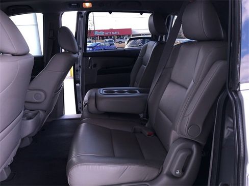 Used 2015 Honda Odyssey Touring Elite image 36