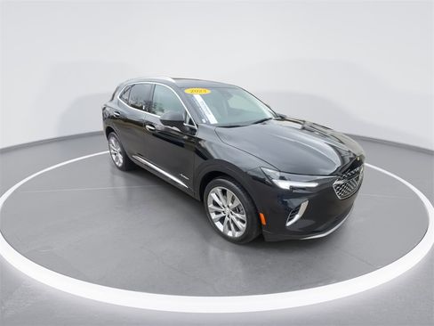 Used 2023 Buick Envision Avenir image 2