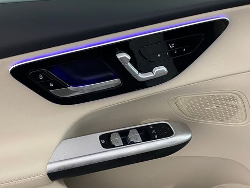 Used 2026 Mercedes-Benz GLC 300 4MATIC image 24