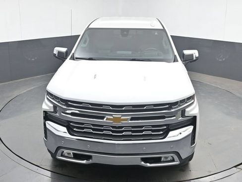 Used 2019 Chevrolet Silverado 1500 LTZ w/ LTZ Plus Package AWD/4WD image 37
