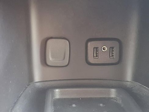 Used 2018 GMC Acadia SLT image 8