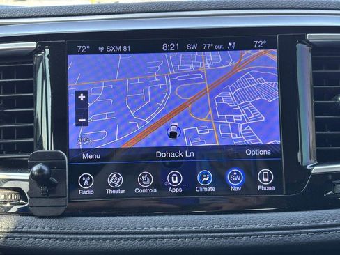 Used 2017 Chrysler Pacifica Limited w/ UConnect Theater Package FWD image 24