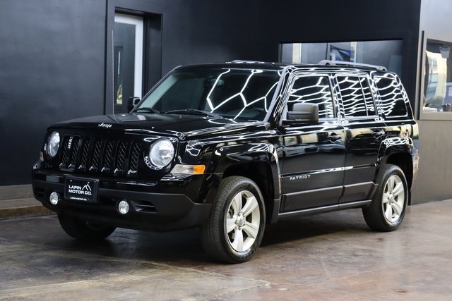 Used 2014 Jeep Patriot Latitude AWD/4WD image 1