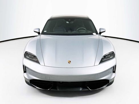 New 2025 Porsche Taycan image 6