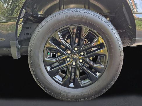 Used 2025 Ford F150 Lariat AWD/4WD image 11