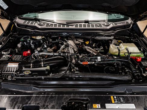 Used 2026 Ford F450 Platinum w/ FX4 Off-Road Package image 33