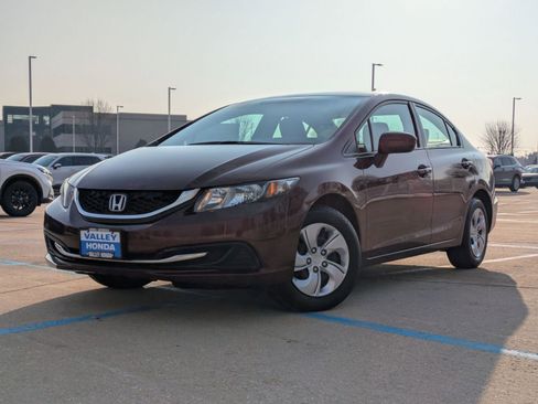 Used 2014 Honda Civic LX image 2
