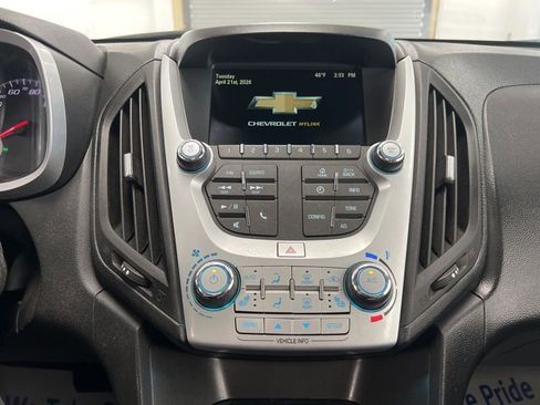 Used 2017 Chevrolet Equinox LT w/ Convenience Package AWD/4WD image 26