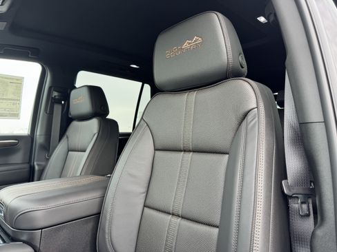 New 2026 Chevrolet Tahoe High Country image 13