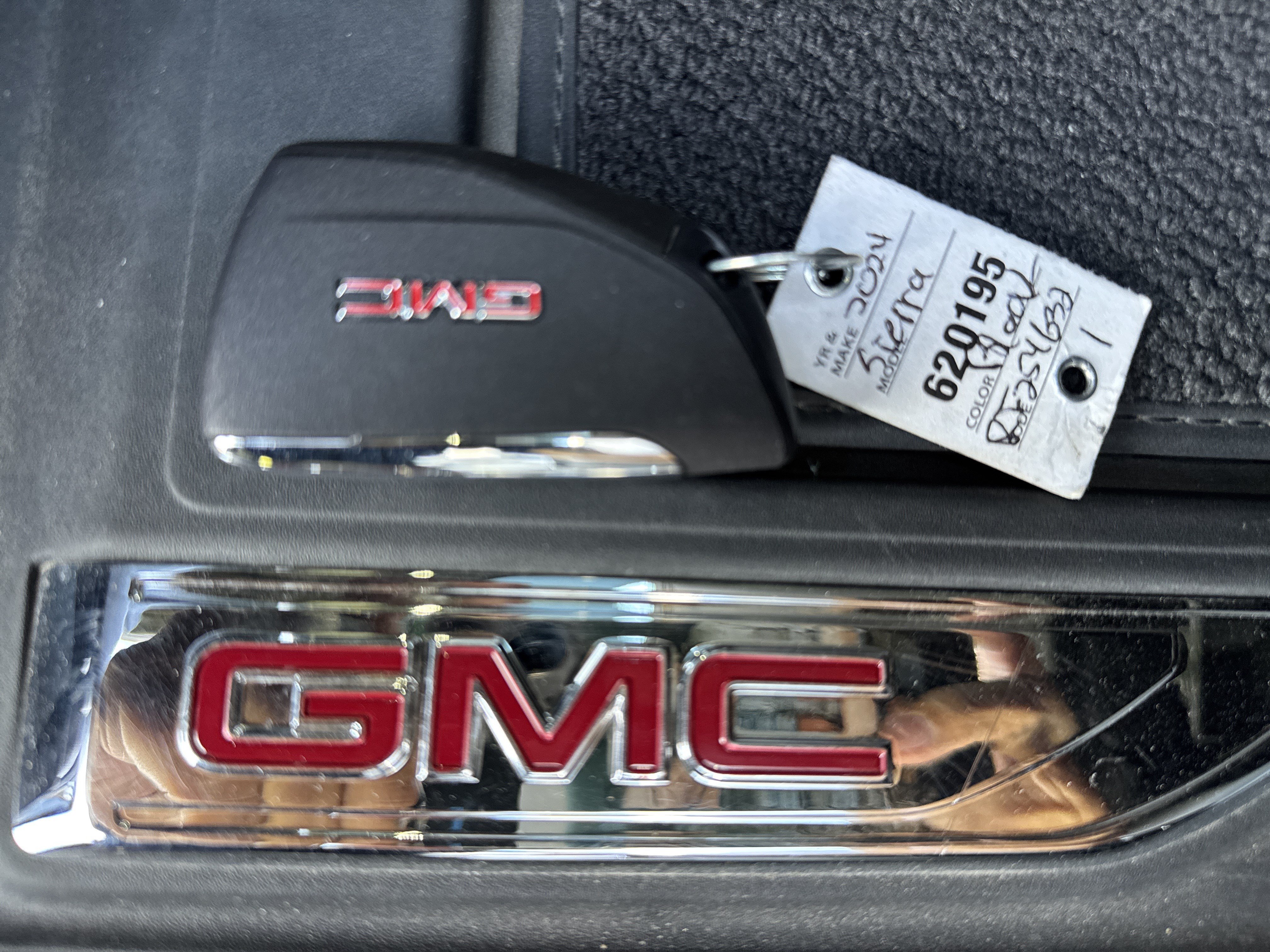 Certified 2024 GMC Sierra 3500 AT4 w/ AT4 Premium Plus Package AWD/4WD image 24